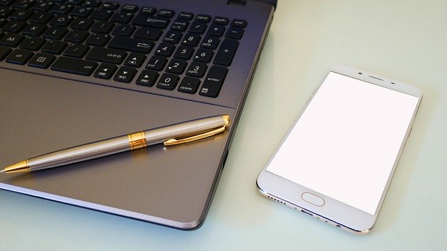 Internetseite prüfen und nach Referenzen fragen