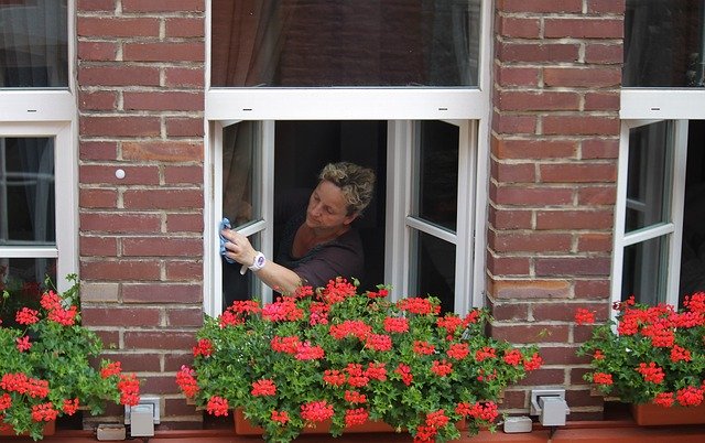 Haushaltshilfe einstellen? So geht's