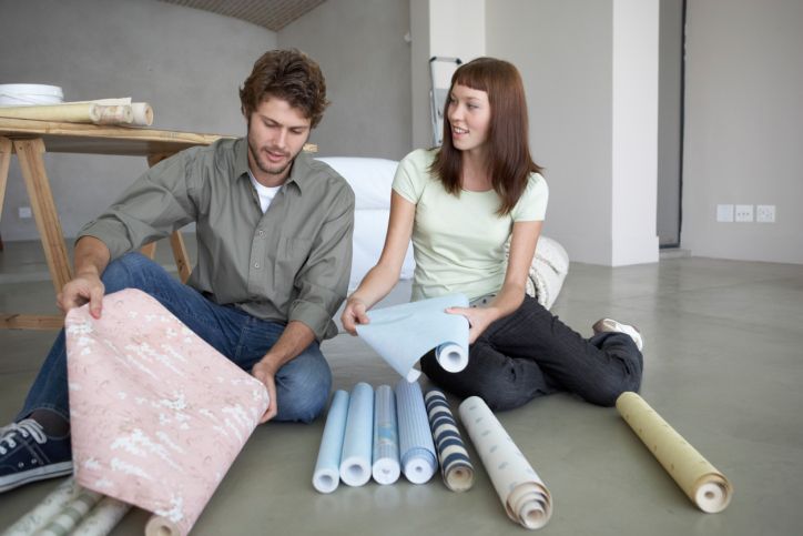Das Wohnzimmer renovieren; Bild: © Pixland/Thinkstock