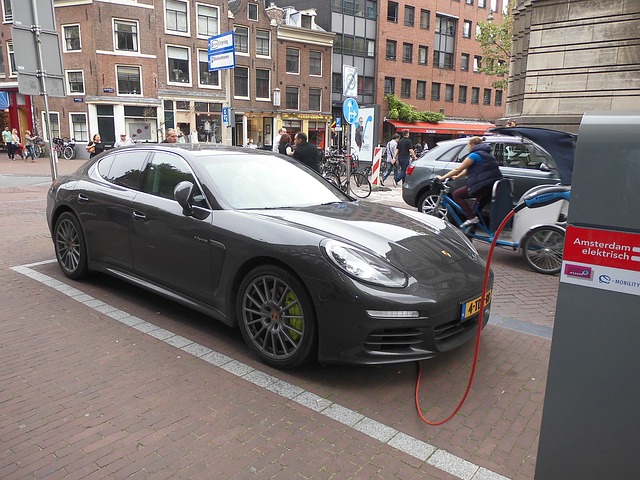 Solaranlage und E-Auto– neue Studie unterstreicht Praxistauglichkeit