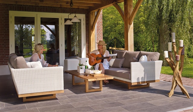 Neuer Bodenbelag für die Terrasse – welcher passt?; Foto von Marianne von Pexels