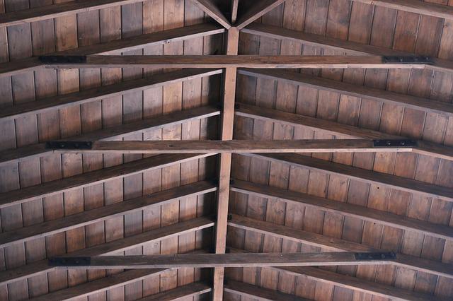 So pflegen Sie Ihren Carport aus Holz