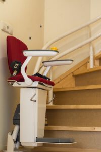 Treppenlift bei eingeschränkter Mobilität: Wirklich alternativlos?